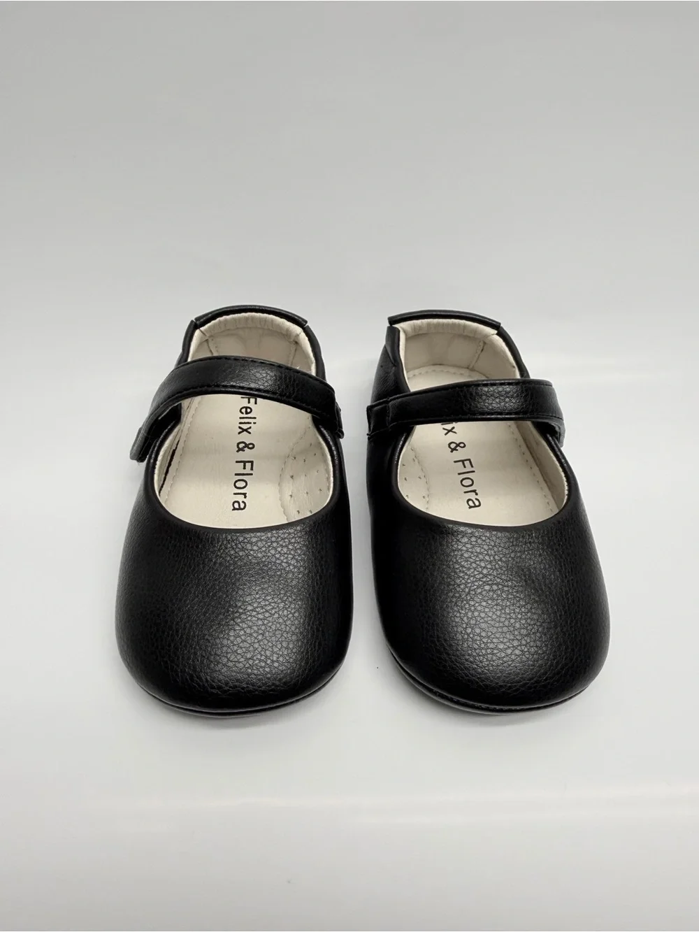 NWOT Felix and Flora Black Baby Girls Black Soft Sole Shoes Size 12-18 Months